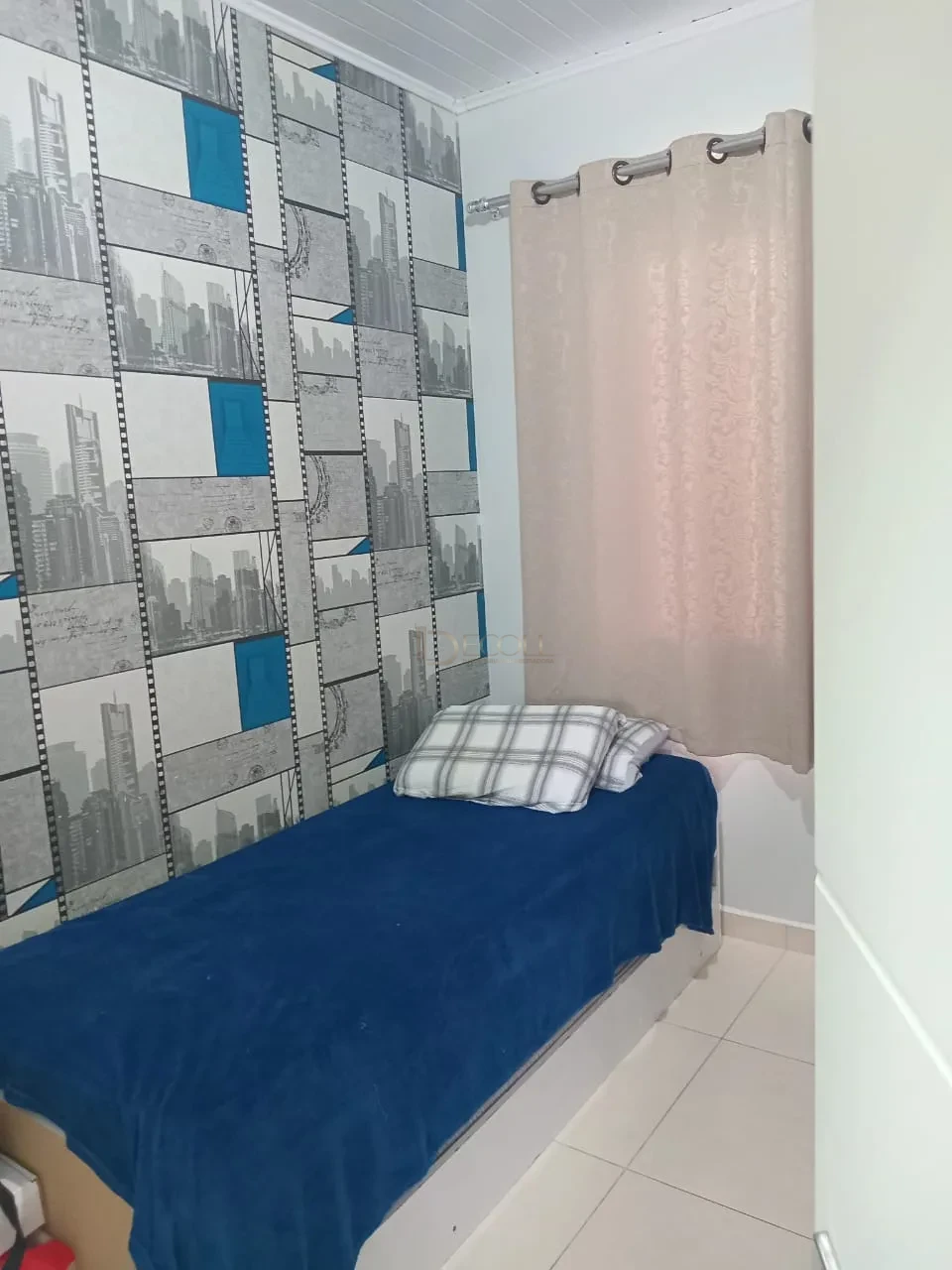 Imagens do imóveis CASA SEMIMOBILIADA