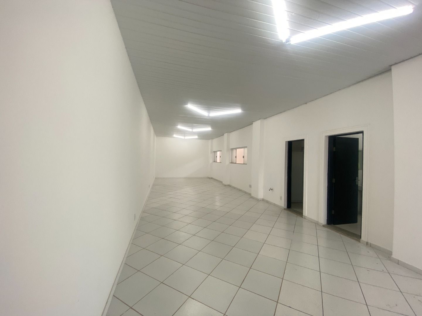 Imóvel comercial para alugar em Jardim Panorama, Indaiatuba - foto 1