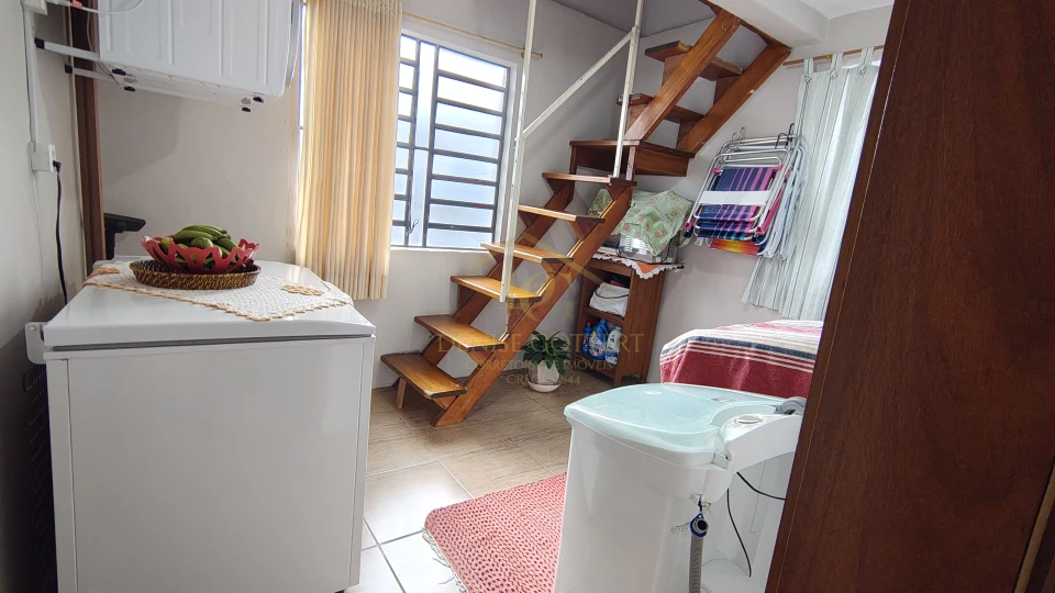 Imagens do imóveis CASA AMPLA COM 4 DORMITÓRIOS, PÁTIO , DOIS PAVIMENTOS NO VILA VERDE.