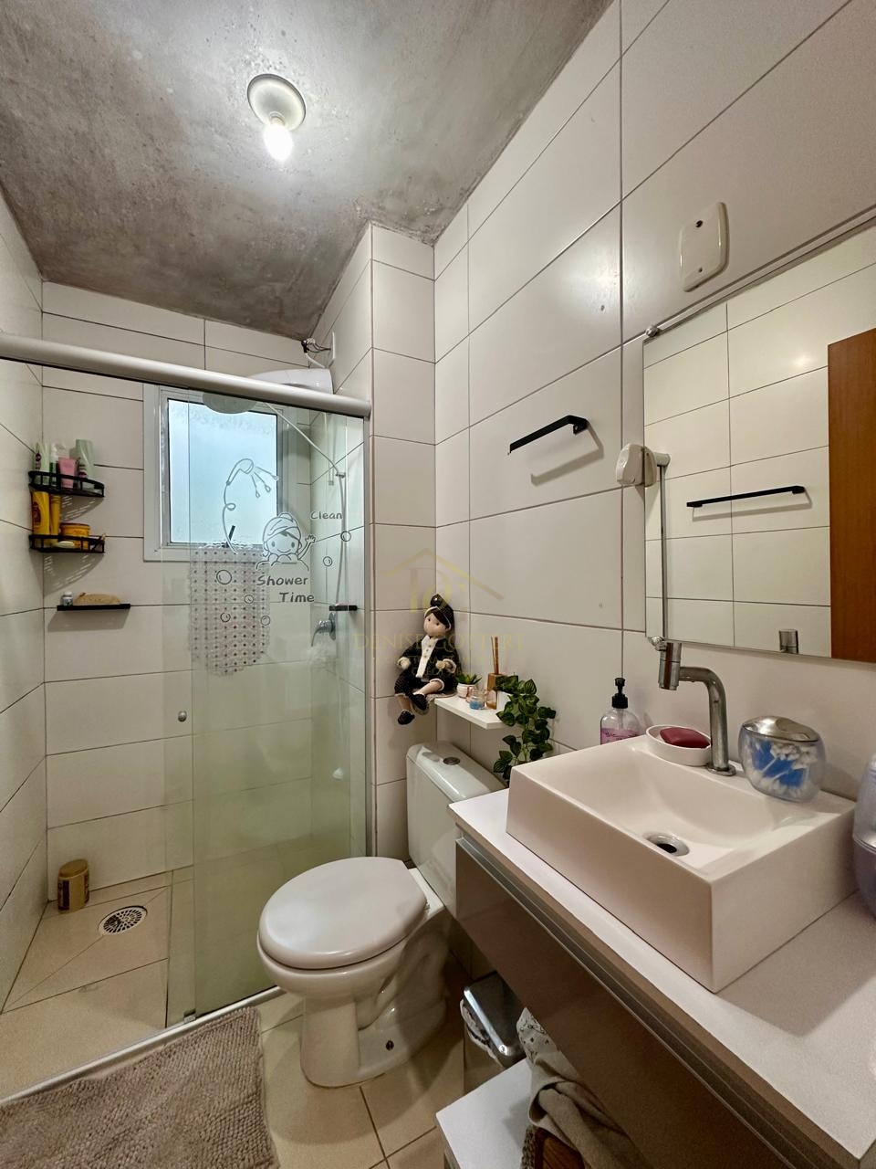 Imagens do imóveis APARTAMENTO COM 02 DORMITÓRIOS E SACADA NO DESVIO RIZZO