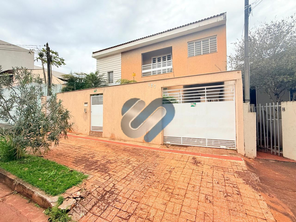 Sobrado - Venda - Locação - Bairro Aeroporto Londrina