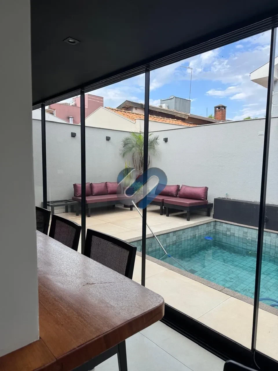 CASA A VENDA CONDOMÍNIO HAVANA - REGIÃO LESTE