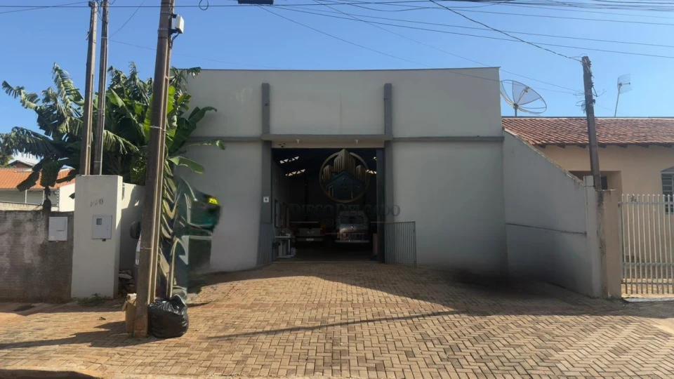 RUA DOMINGOS JORGE VELHO N.º 770