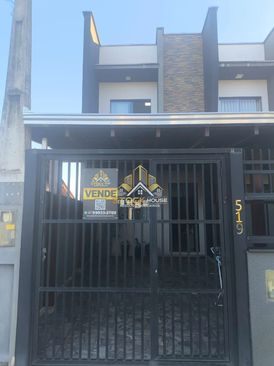 Sobrado Geminado à venda