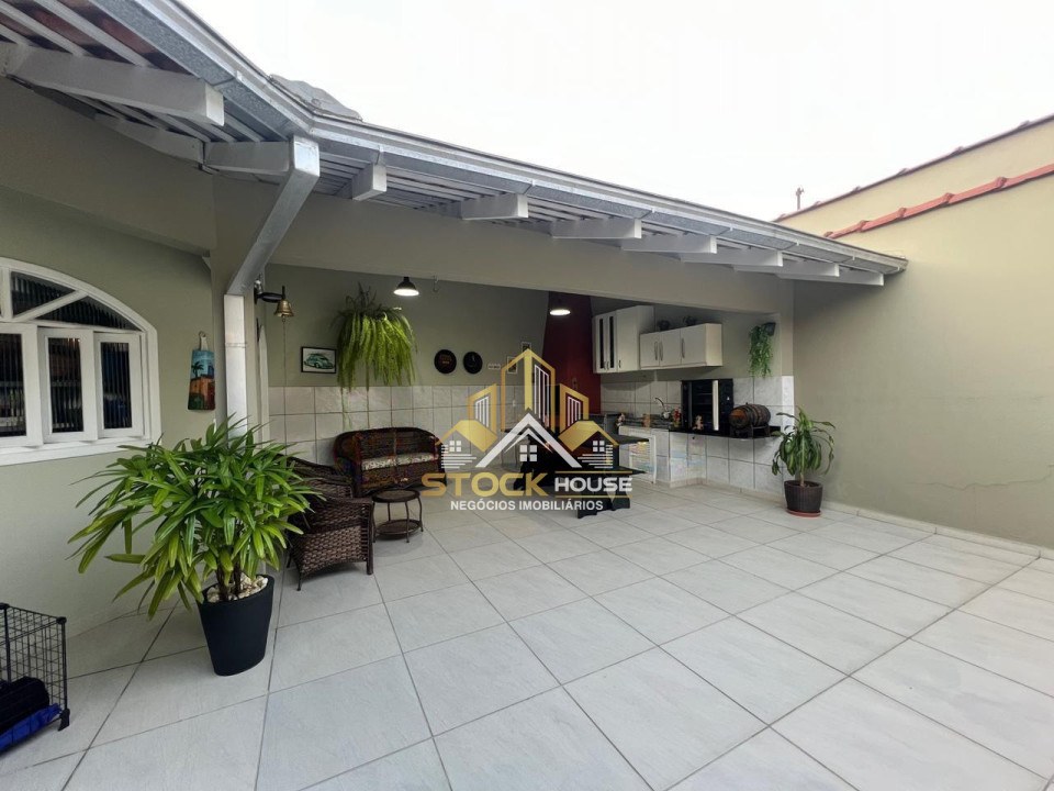 Imagens do imóveis EXCEPCIONAL CASA SEMI MOBILIADA COM 2 SUÍTES + 2 QUARTOS BAIRRO BOEHMERWALD
