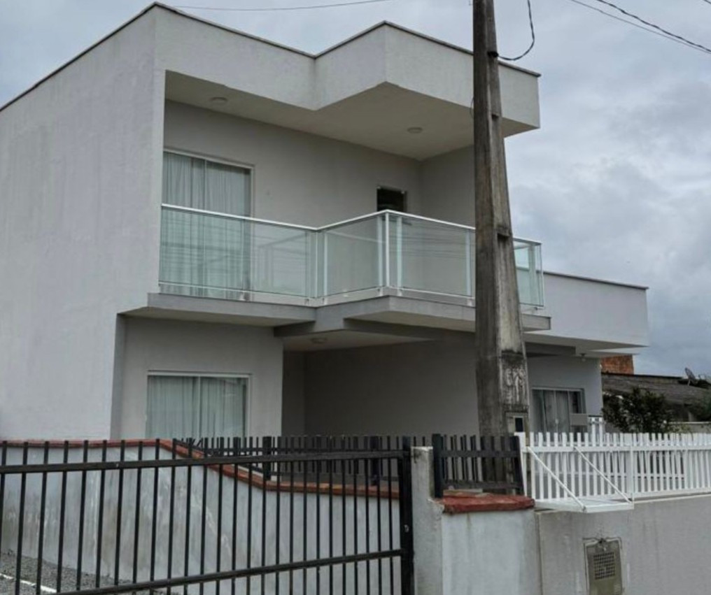 SOBRADO A VENDA NA BARRA DO SUL