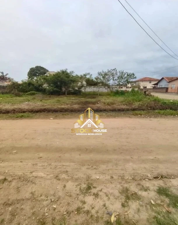 TERRENO DE ESQUINA COM 350M² A VENDA NA PRAIA EM SÃO FRANCISCO