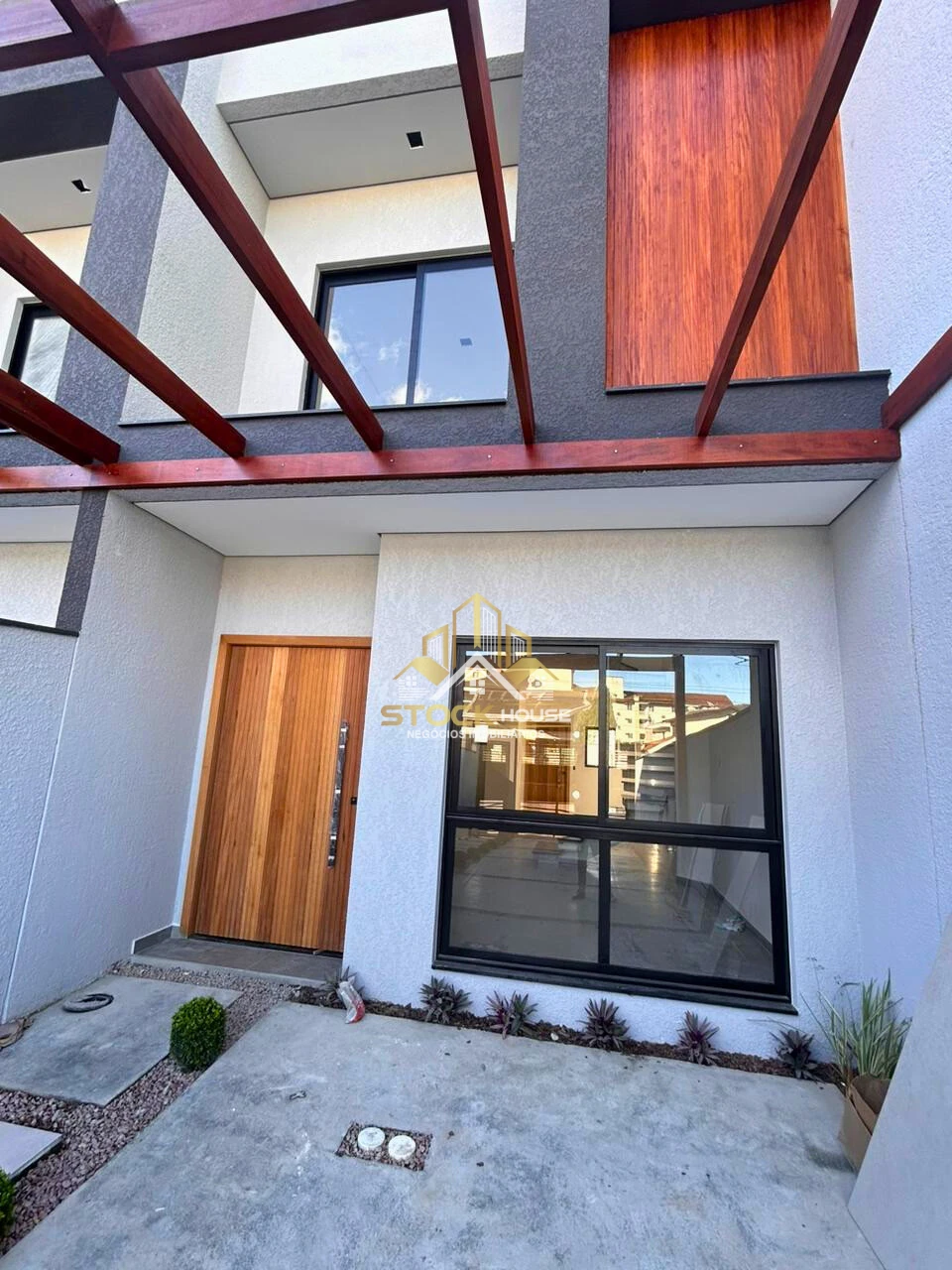 LANÇAMENTO SOBRADO GEMINADO, SUÍTE + 2 QUARTOS EM JOINVILLE