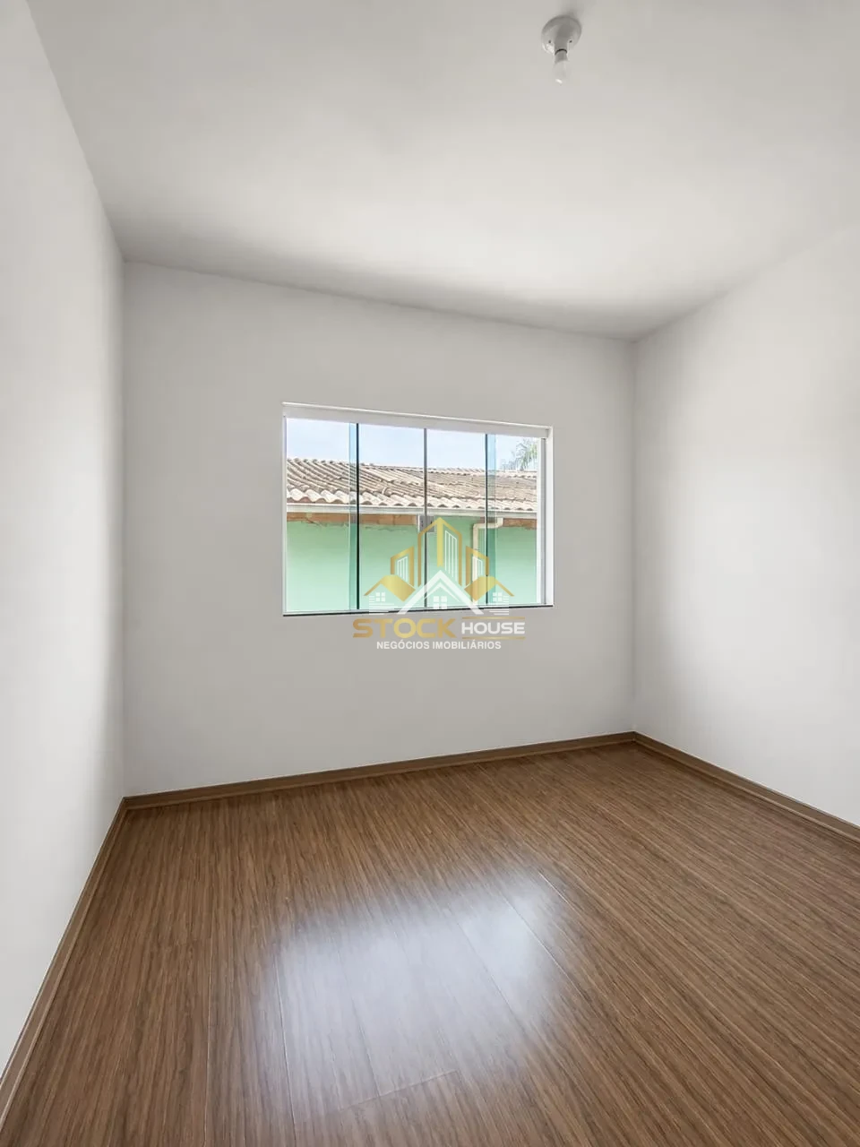 Imagens do imóveis SOBRADO GEMINADO À VENDA NA ZONA LESTE