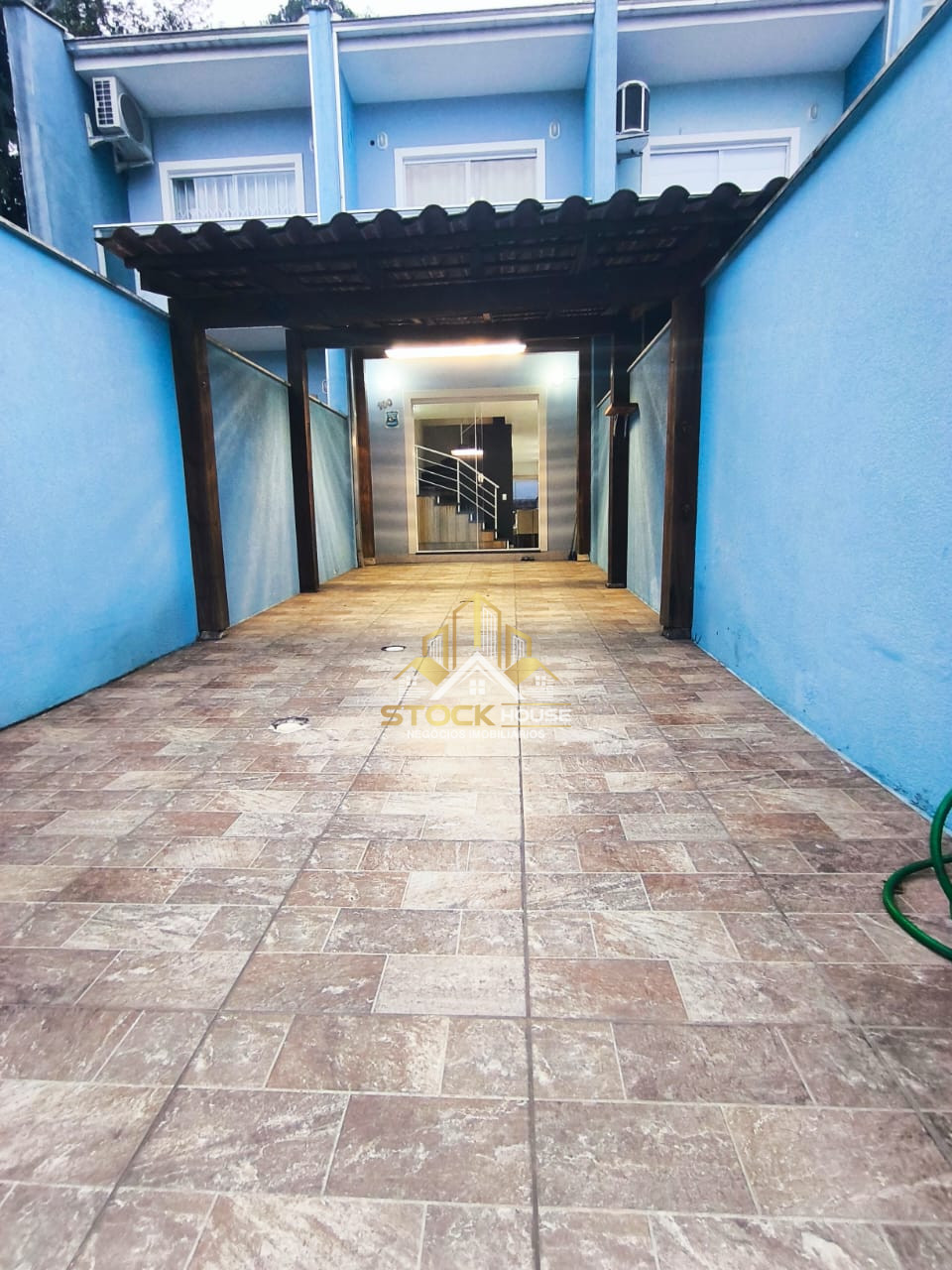 Imagens do imóveis SOBRADO GEMINADO SEMI MOBILIADO 2 QUARTOS BAIRRO BOEHMERWALD