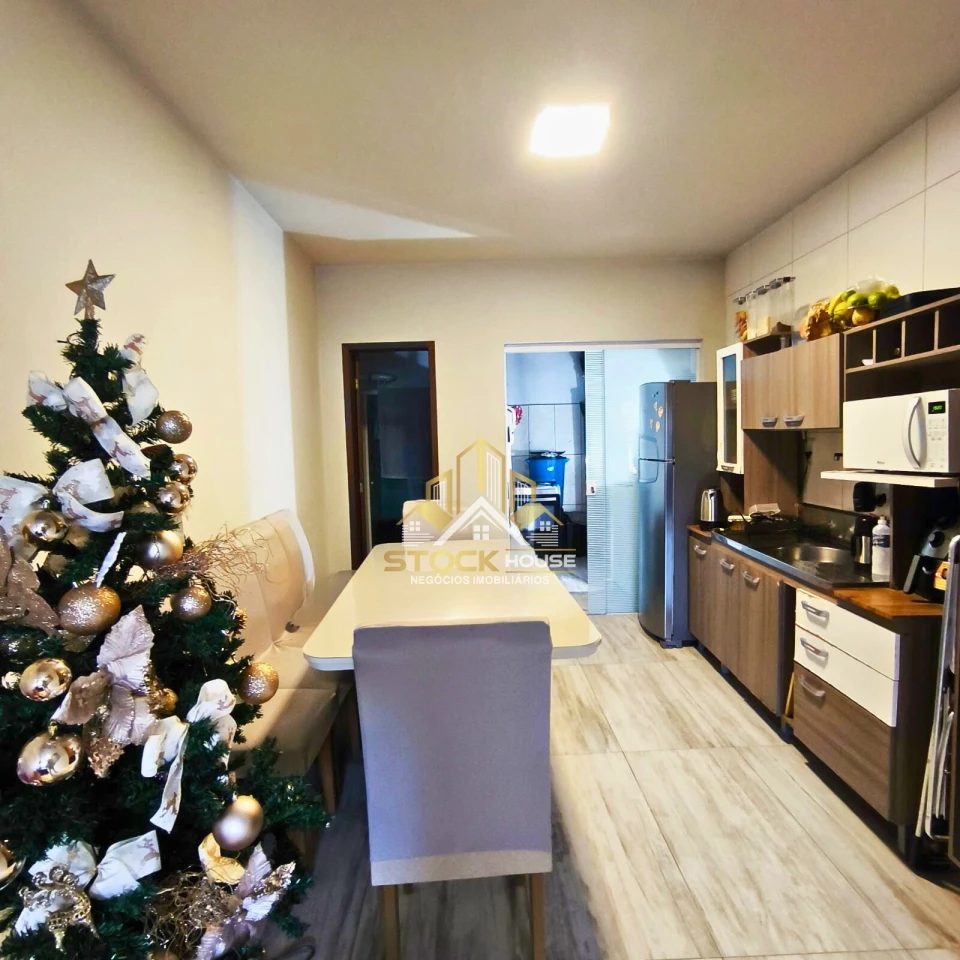 Imagens do imóveis SOBRADO GEMINADO, SUÍTE + 1 QUARTO, A VENDA EM JOINVILLE