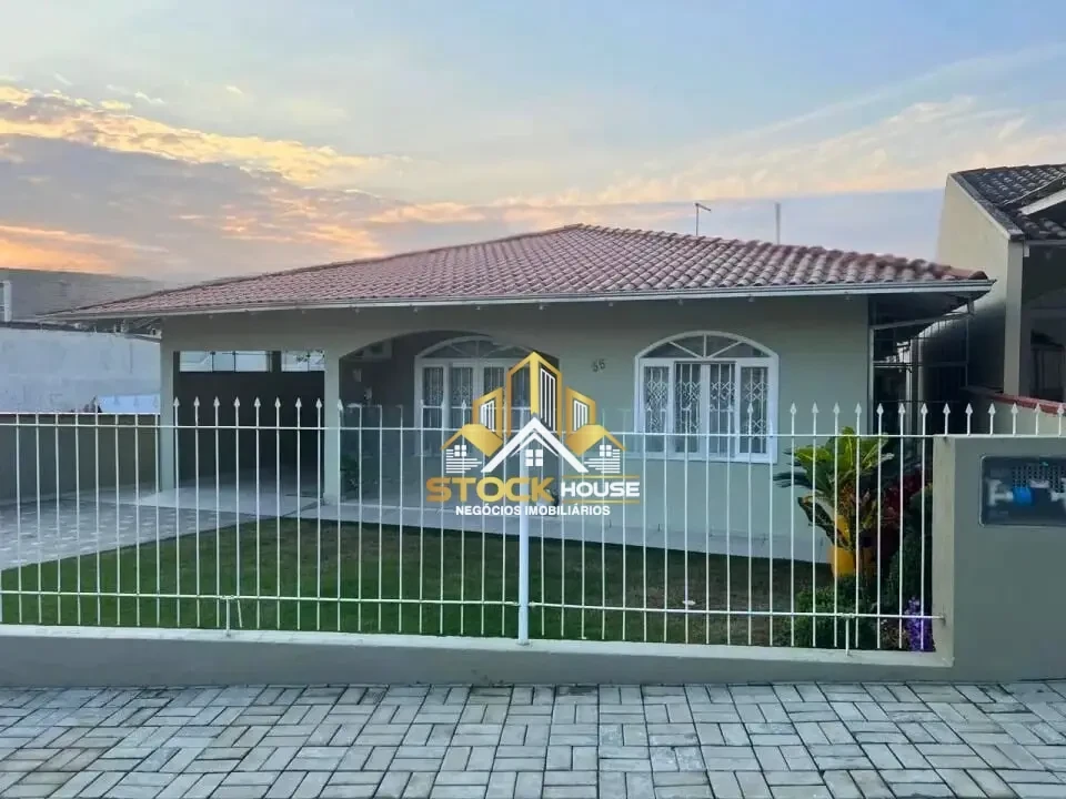 Imagens do imóveis EXCEPCIONAL CASA SEMI MOBILIADA COM 2 SUÍTES + 2 QUARTOS BAIRRO BOEHMERWALD