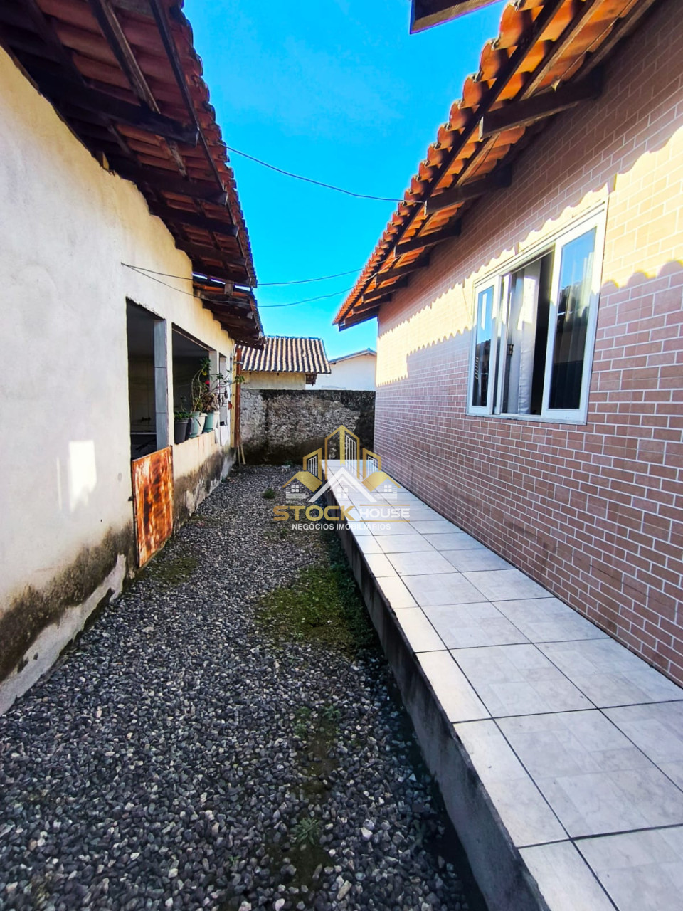 Imagens do imóveis IMPERDIVEL CASA 4 QUARTOS E CASA 2 QUARTOS MESMO TERRENO BAIRRO JARIVATUBA