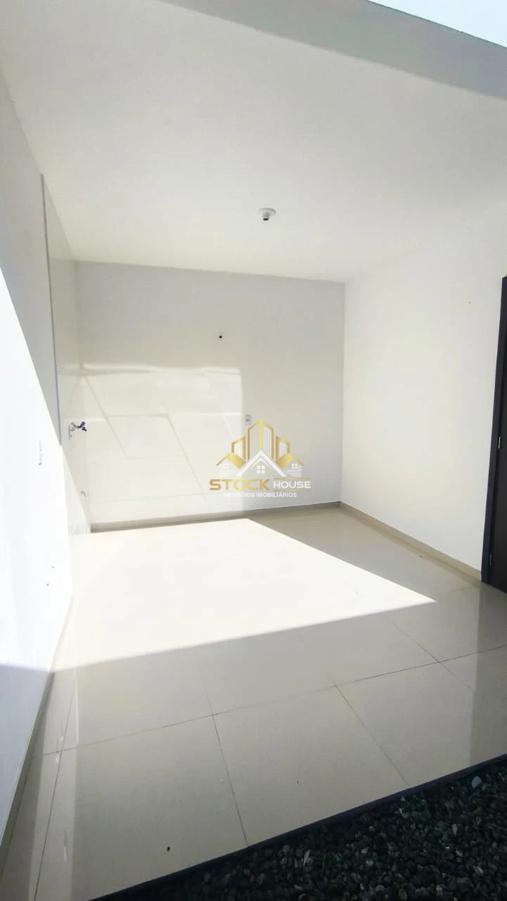 SOBRADO GEMINADO NA PRAIA