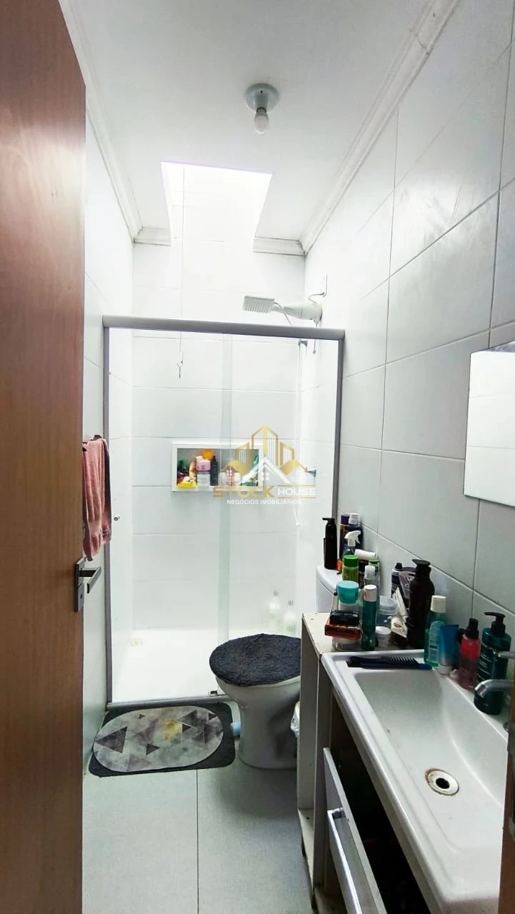 CASA GEMINADA COM 3 QUARTOS