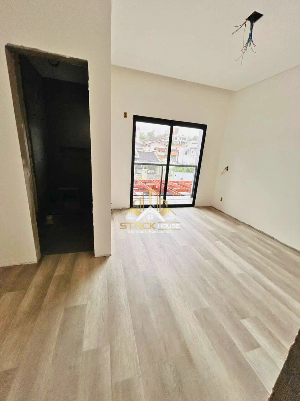 LANÇAMENTO SOBRADO GEMINADO, SUÍTE + 2 QUARTOS EM JOINVILLE