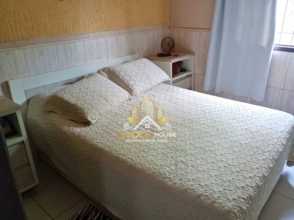 Imagens do imóveis CASA AVERBADA, 3 QUARTOS, SEMI MOBILIADA,  A VENDA EM JOINVILLE