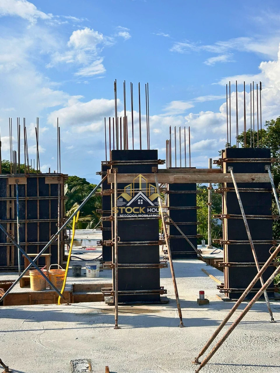 LANÇAMENTO APARTAMENTO SUÍTE + 2 QUARTOS EM JOINVILLE