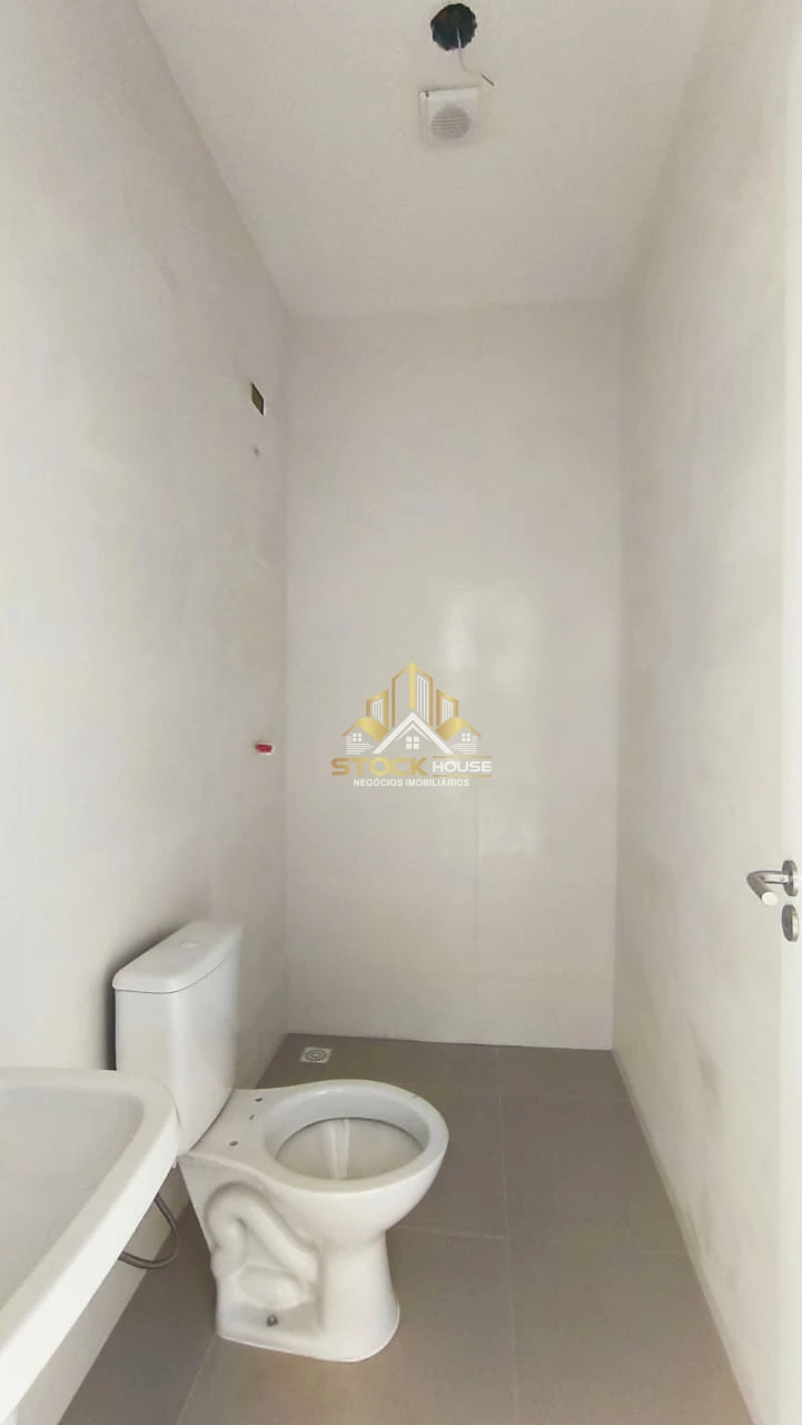 Sobrado geminado na praia