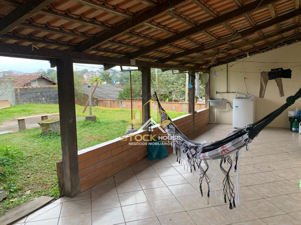 Imagens do imóveis OPORTUNIDADE CASA 1 SUÍTE + 3 QUARTOS BAIRRO BOEHMERWALD