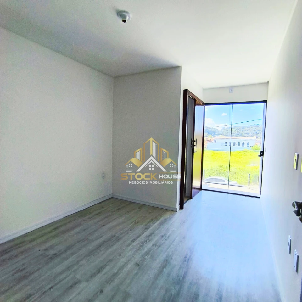 SOBRADO GEMINADO COM 2 SUÍTES, A VENDA EM JOINVILLE