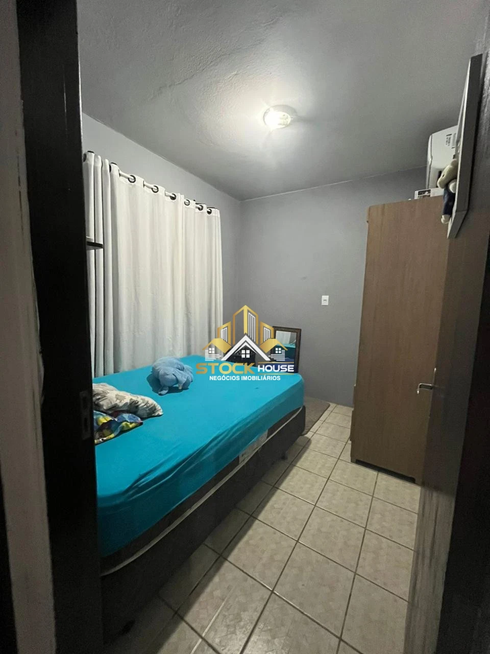 CASA SEMI MOBILIADA, 3 QUARTOS, A VENDA EM JOINVILLE