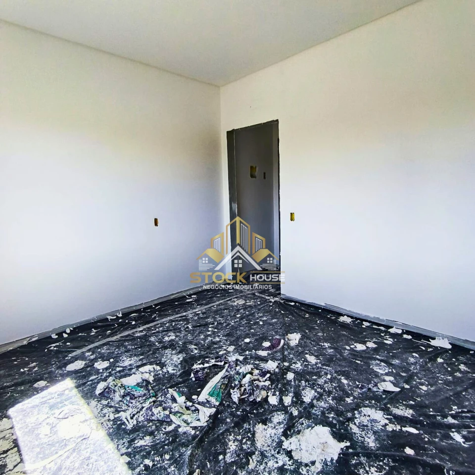 SOBRADO GEMINADO NOVO, 1 SUÍTE + 1 QUARTO, A VENDA EM JOINVILLE