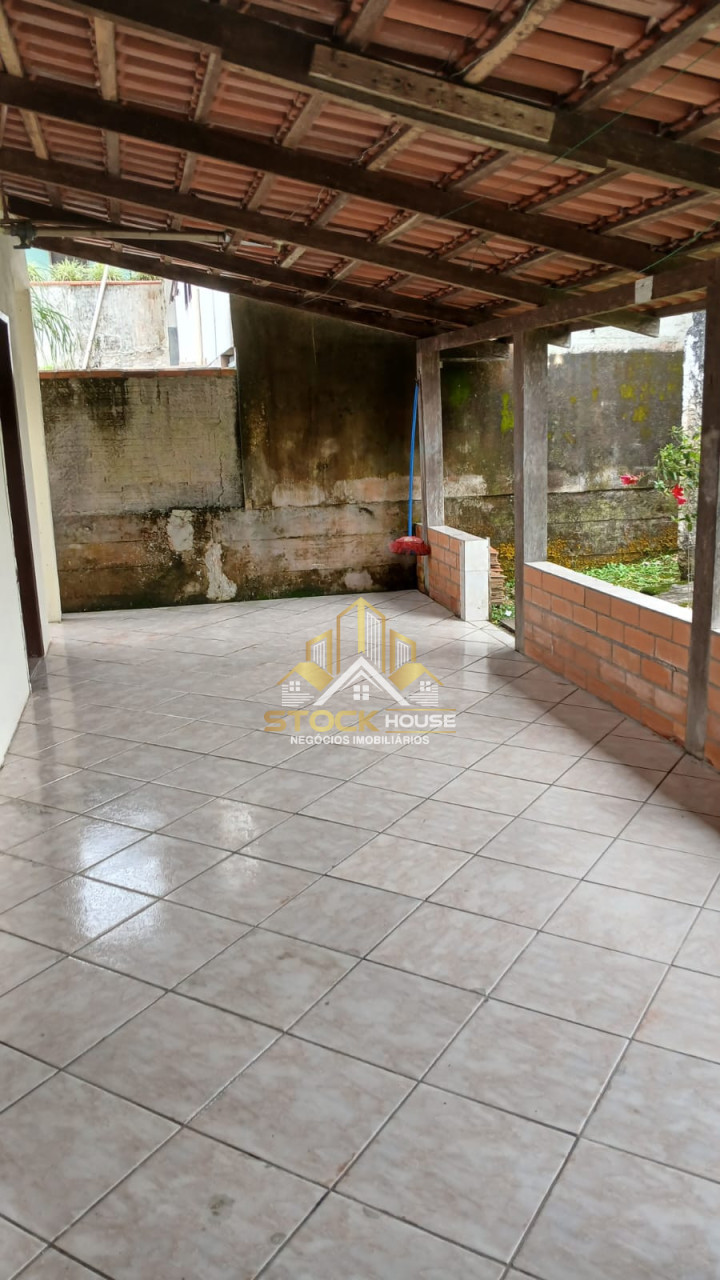 OPORTUNIDADE CASA 1 SUÍTE + 3 QUARTOS BAIRRO BOEHMERWALD