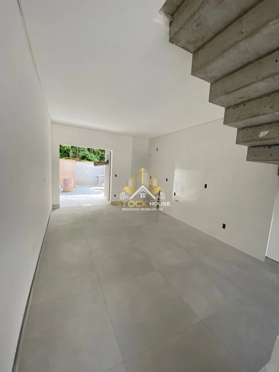Imagens do imóveis CASA GEMINADA À VENDA FLORESTA JOINVILLE
