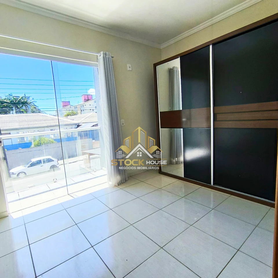 Imagens do imóveis SOBRADO GEMINADO SEMI MOBILIADO, 2 QUARTOS, A VENDA EM JOINVILLE