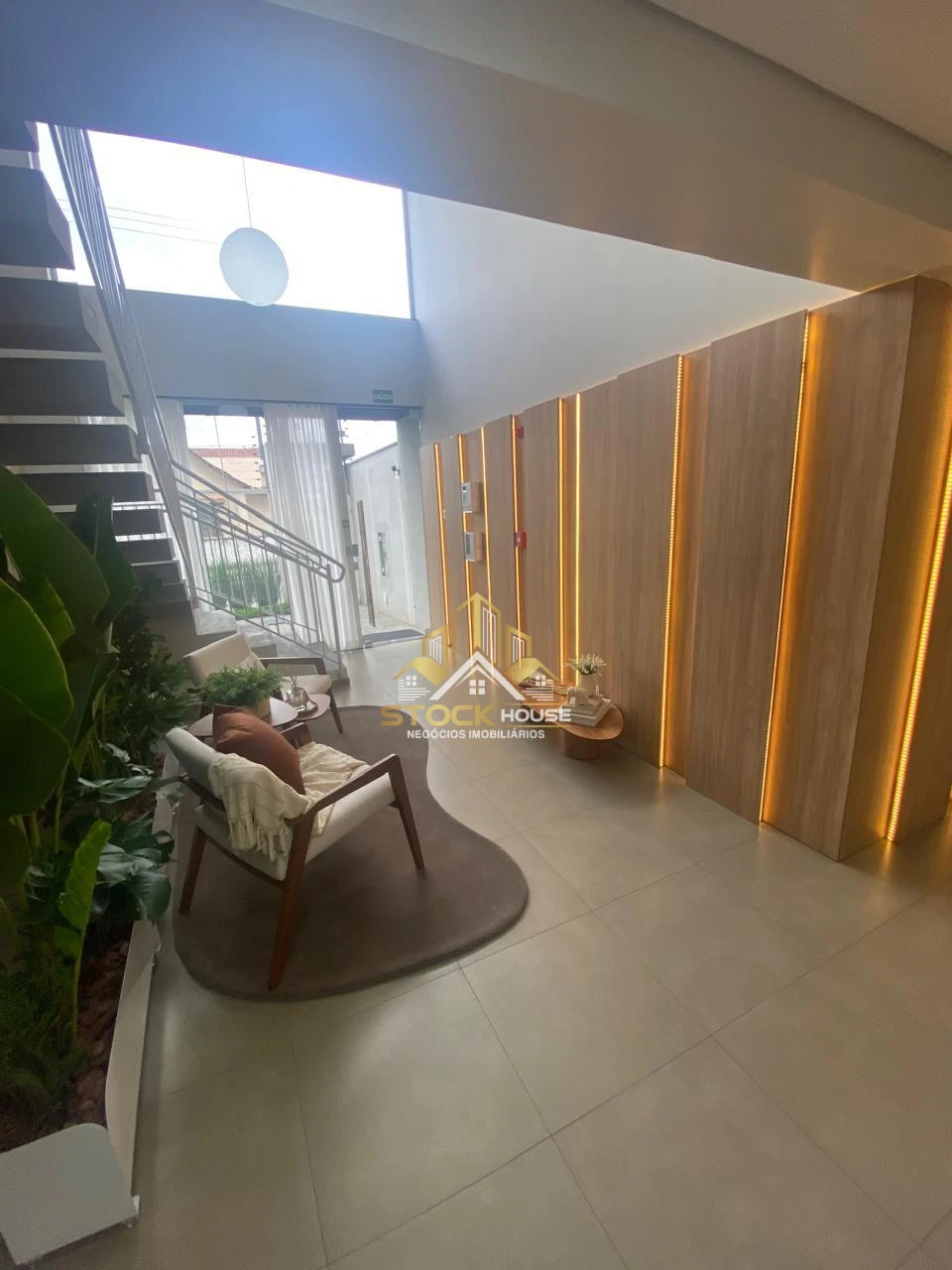 Imagens do imóveis APARTAMENTO SEMI MOBILIADO, 2 QUARTOS, A VENDA EM JOINVILLE