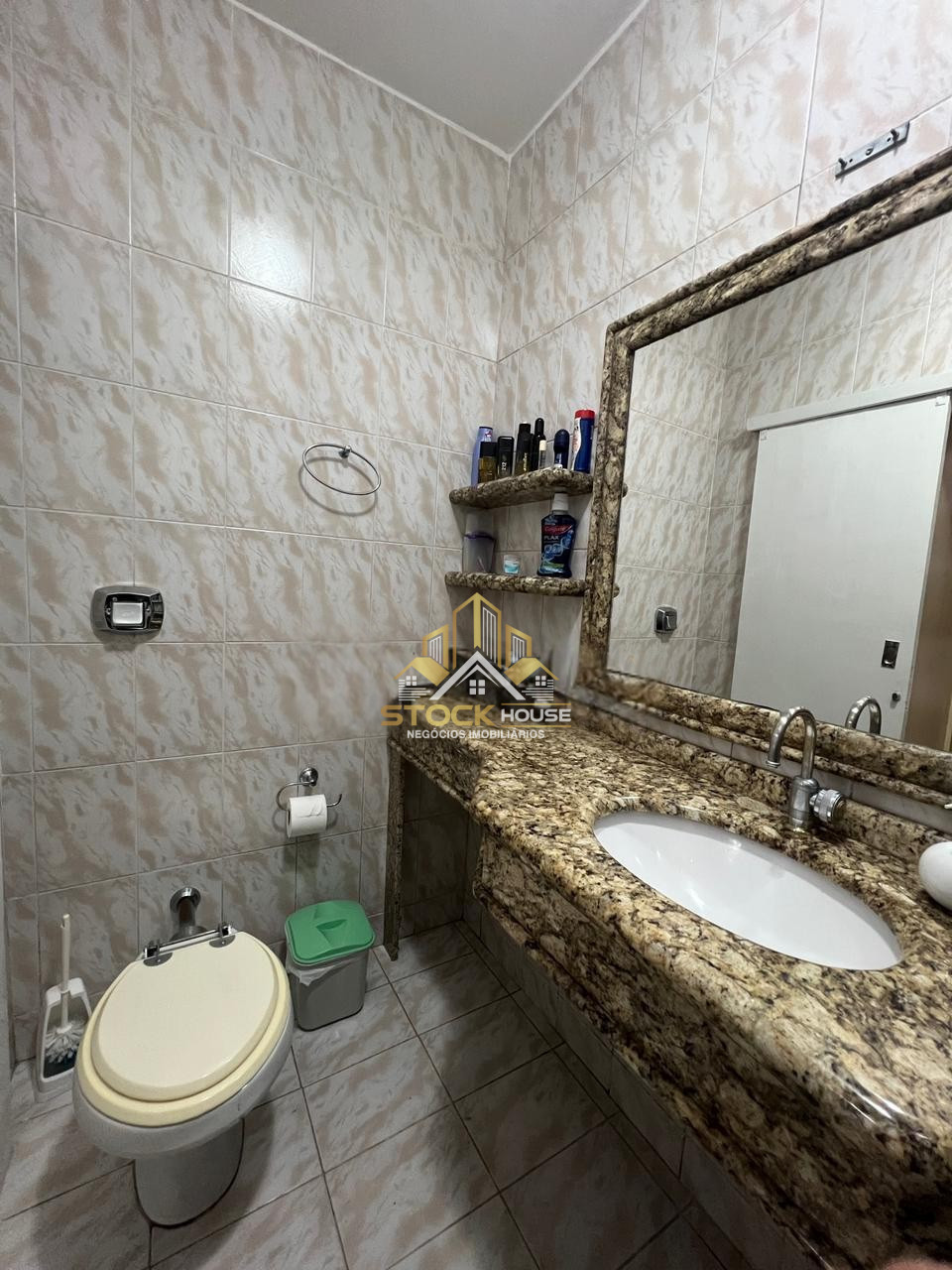 Imagens do imóveis EXCEPCIONAL CASA SEMI MOBILIADA COM 2 SUÍTES + 2 QUARTOS BAIRRO BOEHMERWALD