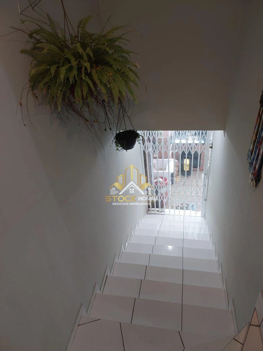 Imagens do imóveis SOBRADO GEMINADO SEMI MOBILIADO 2 QUARTOS CENTRO DE ARAQUARI