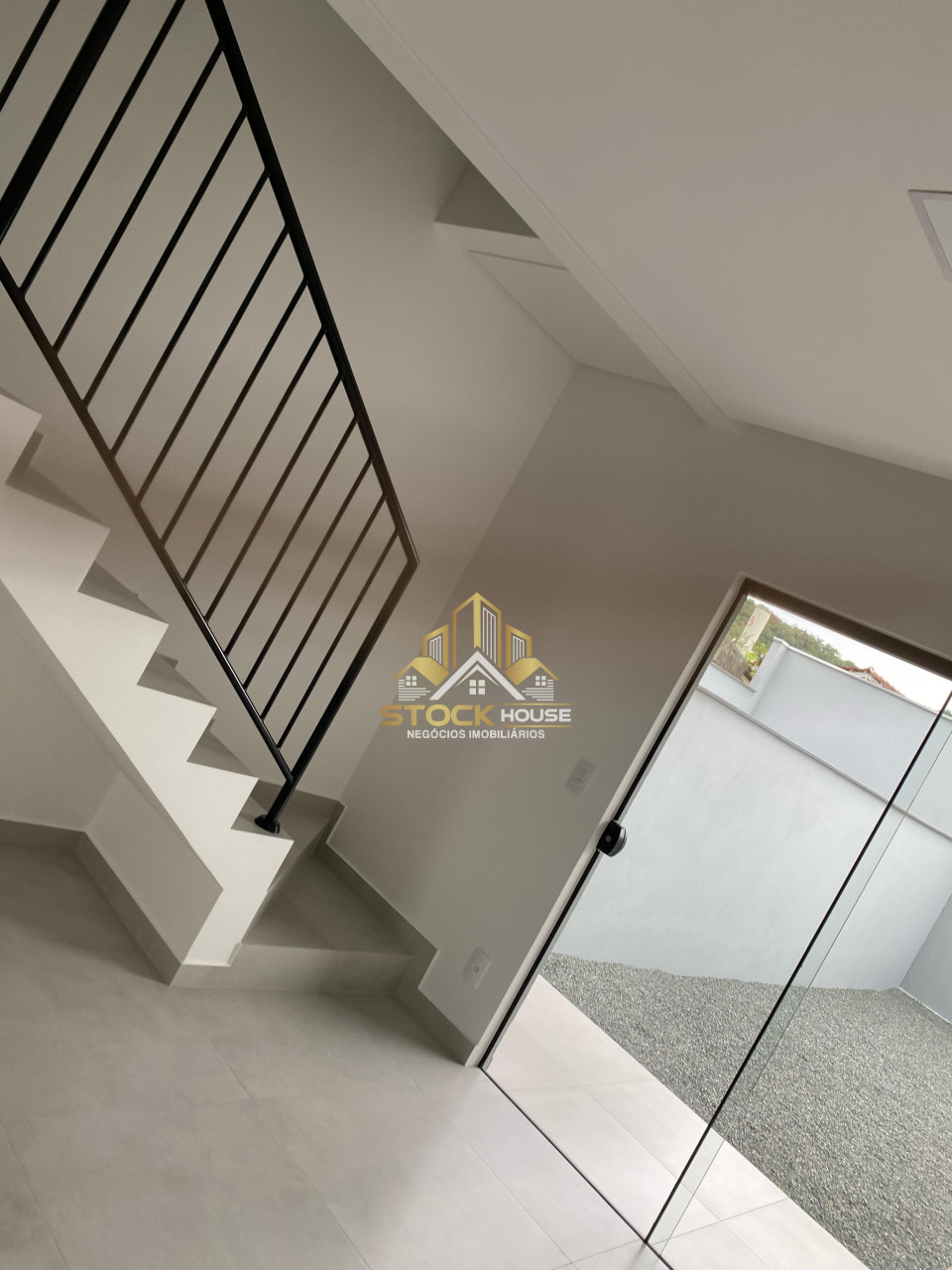 Imagens do imóveis CASA GEMINADA NOVA  À VENDA BOEHMERWALD JOINVILLE
