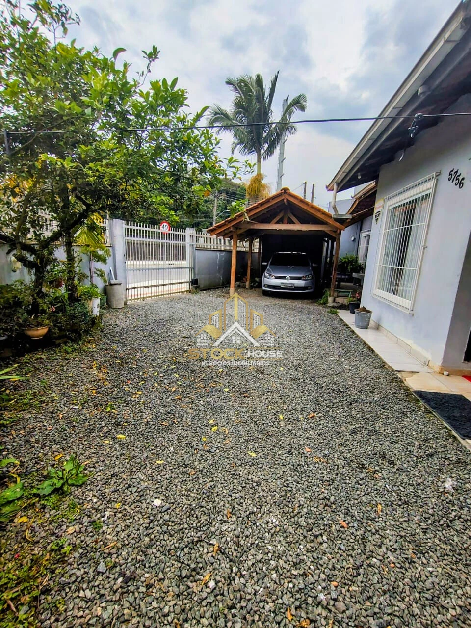 CASA GEMINADA PLANTA BAIXA, 2 QUARTOS, A VENDA EM JOINVILLE