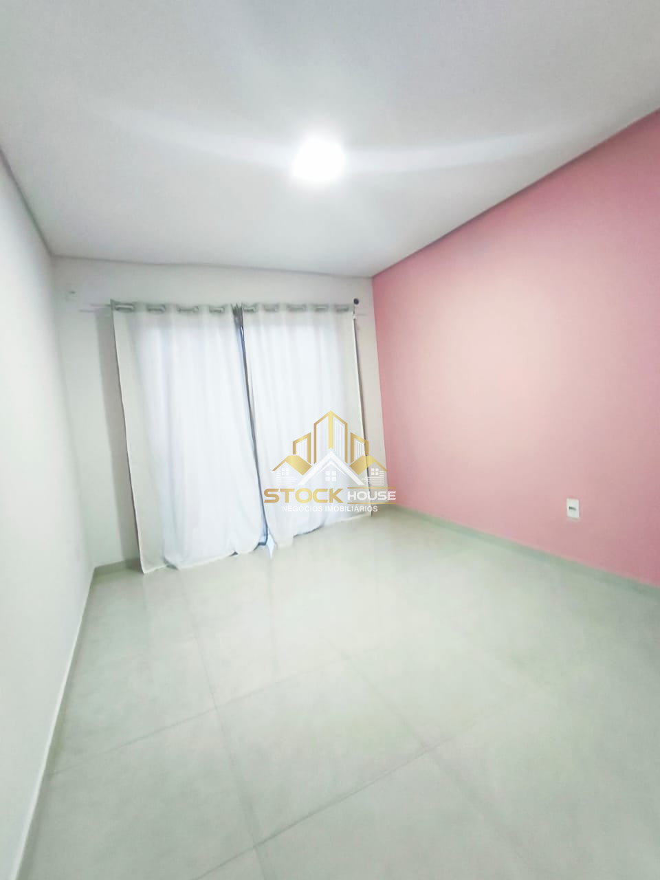 Imagens do imóveis SOBRADO GEMINADO SEMI MOBILIADO 2 QUARTOS BAIRRO BOEHMERWALD