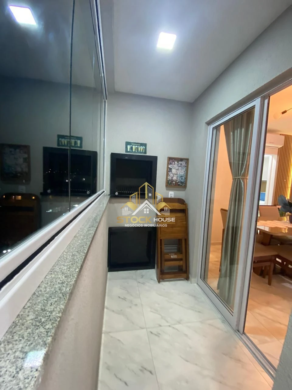 Imagens do imóveis APARTAMENTO SEMI MOBILIADO, 2 QUARTOS, A VENDA EM JOINVILLE