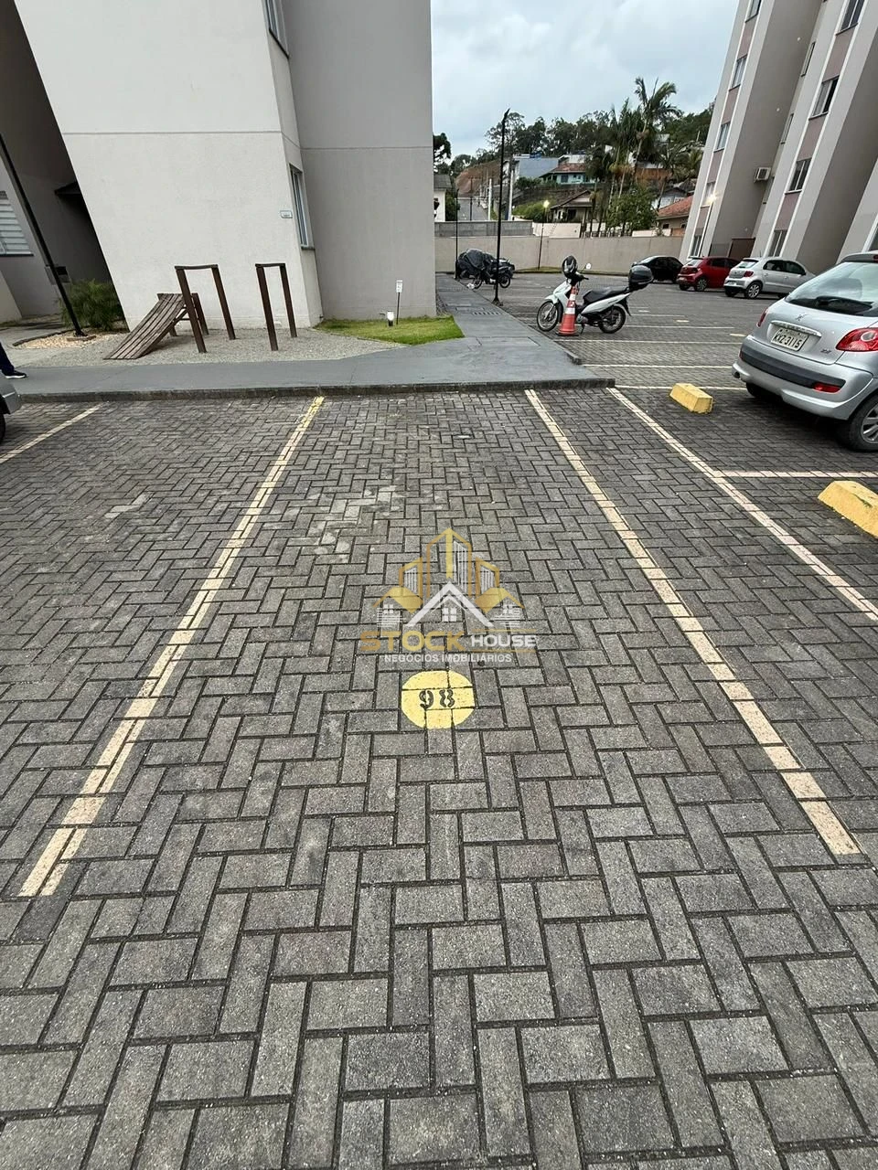 Imagens do imóveis Apartamento com condomínio completo