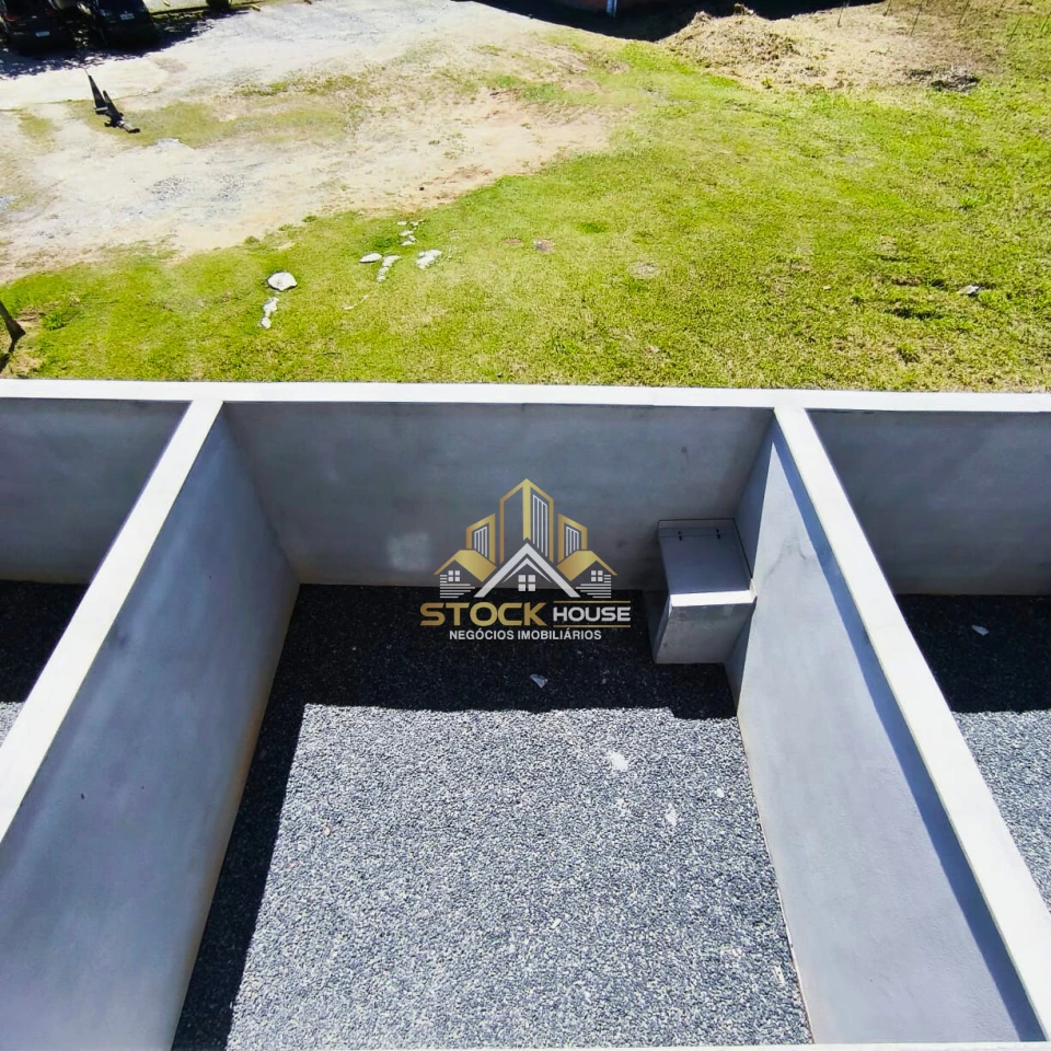 SOBRADO GEMINADO NOVO, 1 SUÍTE + 1 QUARTO, A VENDA EM JOINVILLE