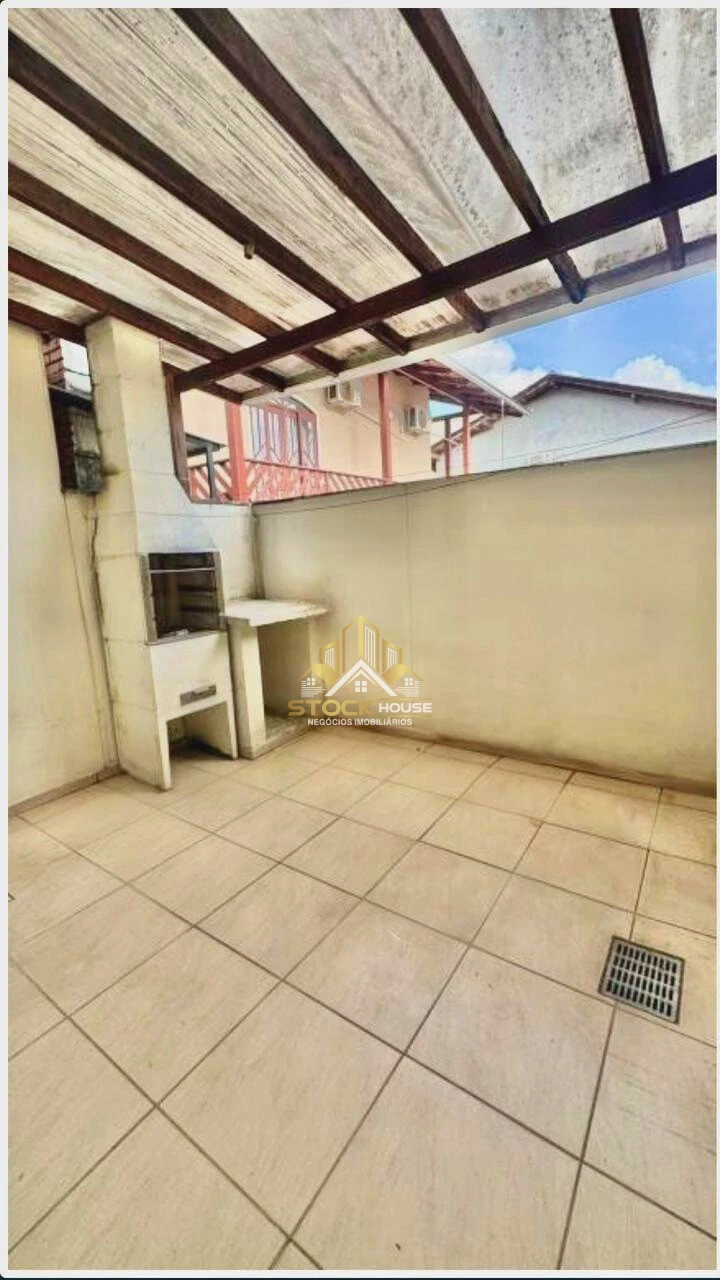 Imagens do imóveis SOBRADO GEMINADO SEMI MOBILIADO, 2 QUARTOS, A VENDA EM JOINVILLE