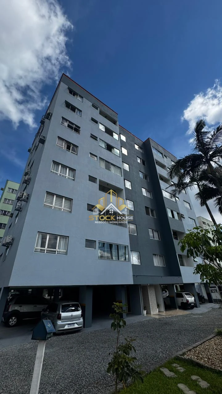 APARTAMENTO COM 2 QUARTOS A VENDA EM JOINVILLE