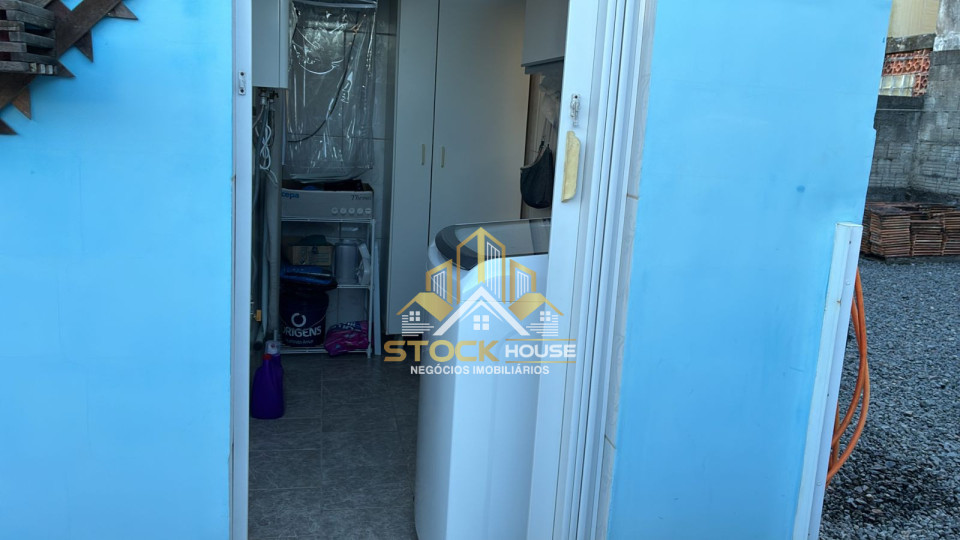 Imagens do imóveis LINDA CASA COM 1 SUÍTE + 2 QUARTOS BAIRRO MORRO DO MEIO