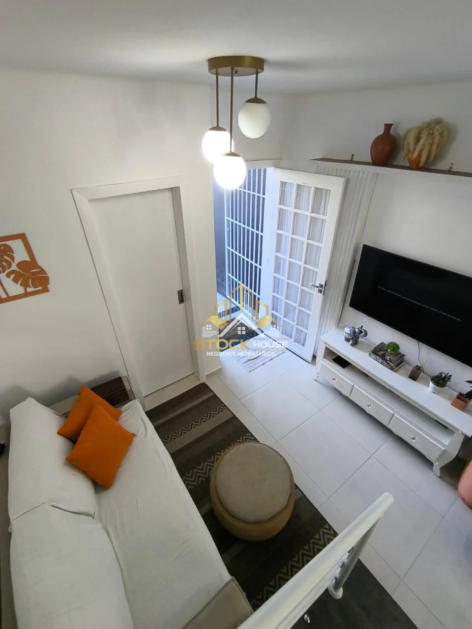 Imagens do imóveis Sobrado geminado com duas suítes a venda