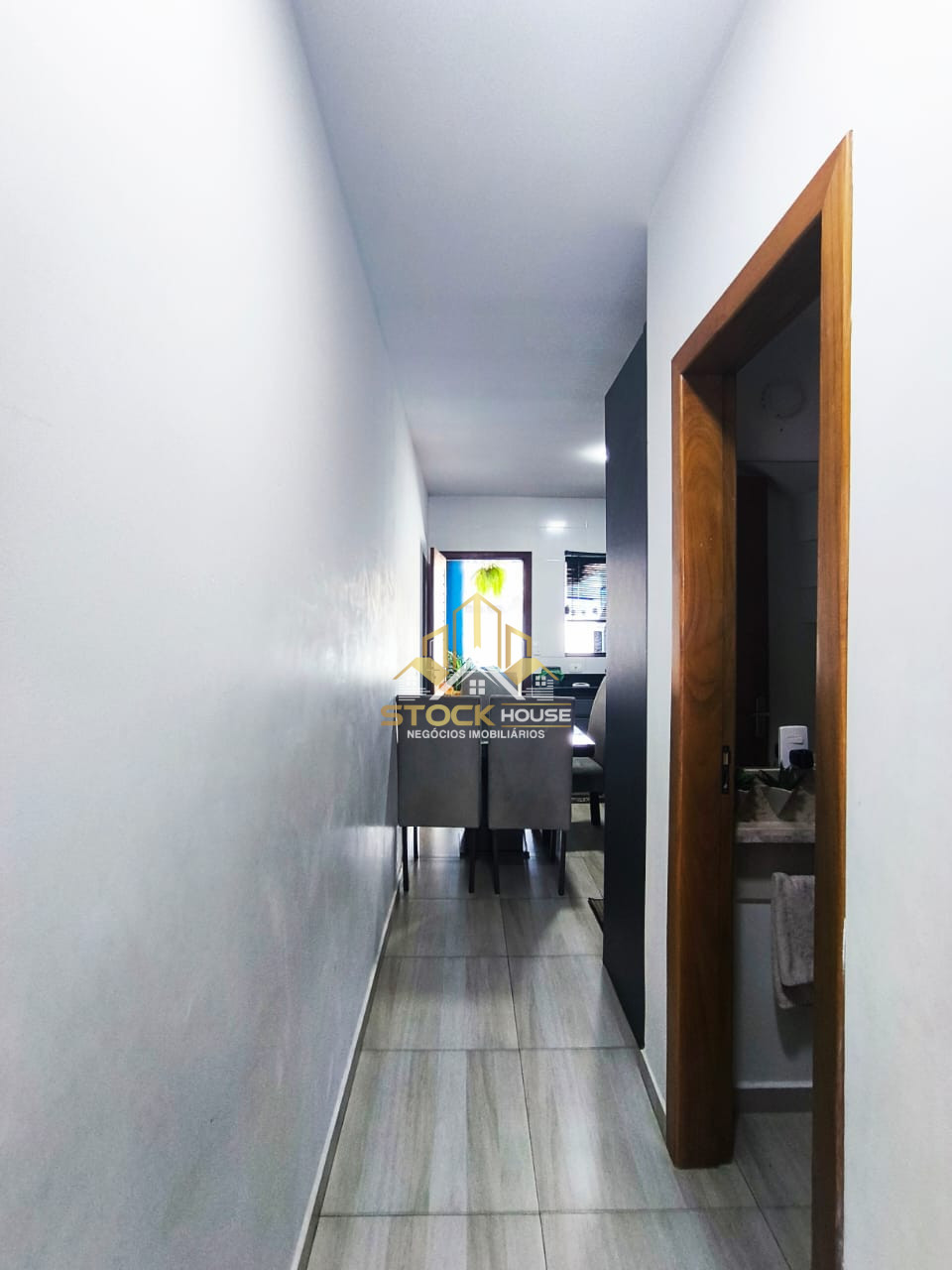 LINDO SOBRADO GEMINADO SEMI MOBILIADO 2 QUARTOS BAIRRO COMASA