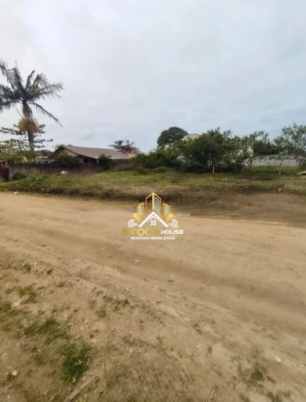TERRENO DE ESQUINA COM 350M² A VENDA NA PRAIA EM SÃO FRANCISCO