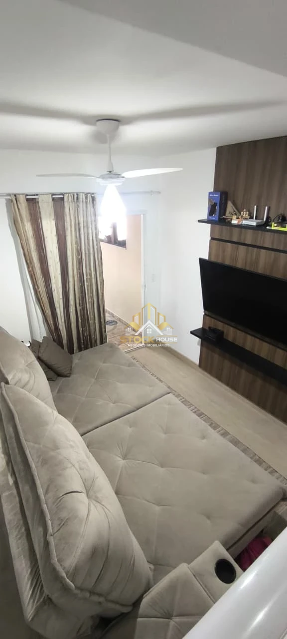 Imagens do imóveis SOBRADO GEMINADO SEMI MOBLIADO À VENDA