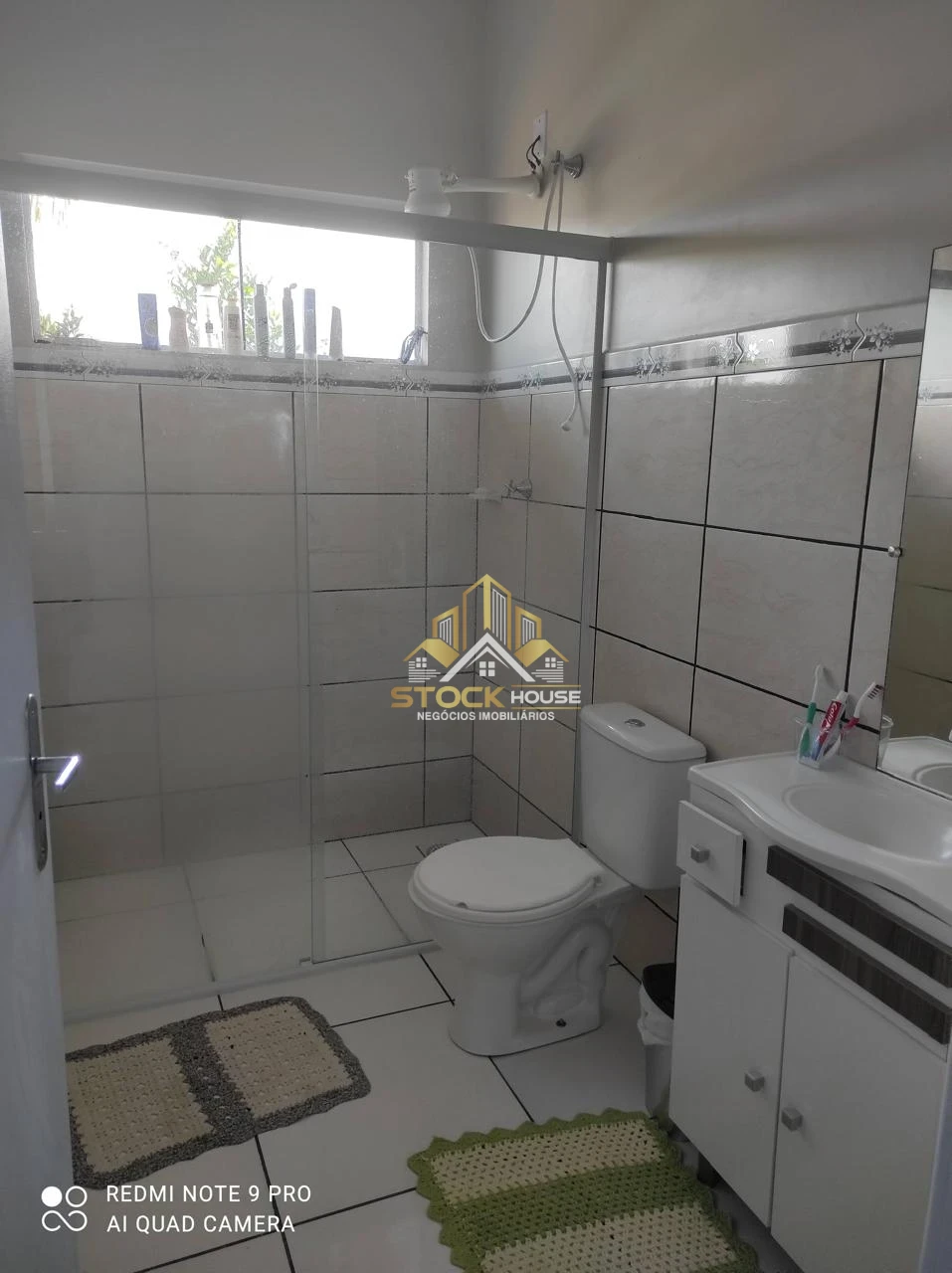 Imagens do imóveis SOBRADO COM 1 SUÍTE + 2 QUARTOS