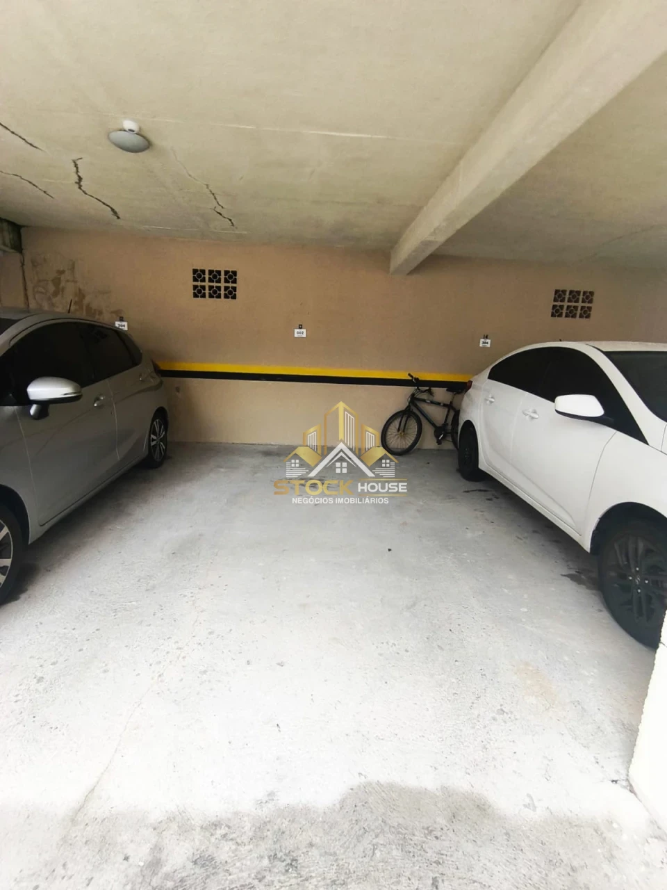 Apartamento com 1 suite + 1 quarto