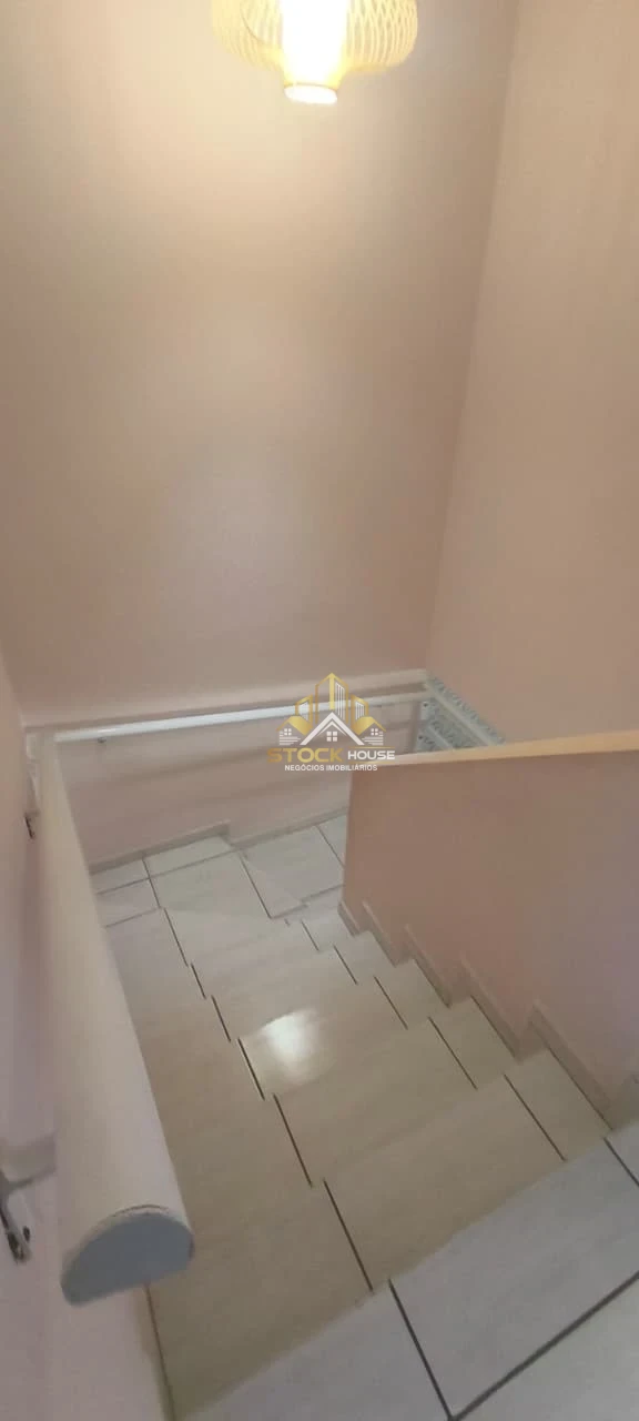 Imagens do imóveis SOBRADO GEMINADO NA ZONA