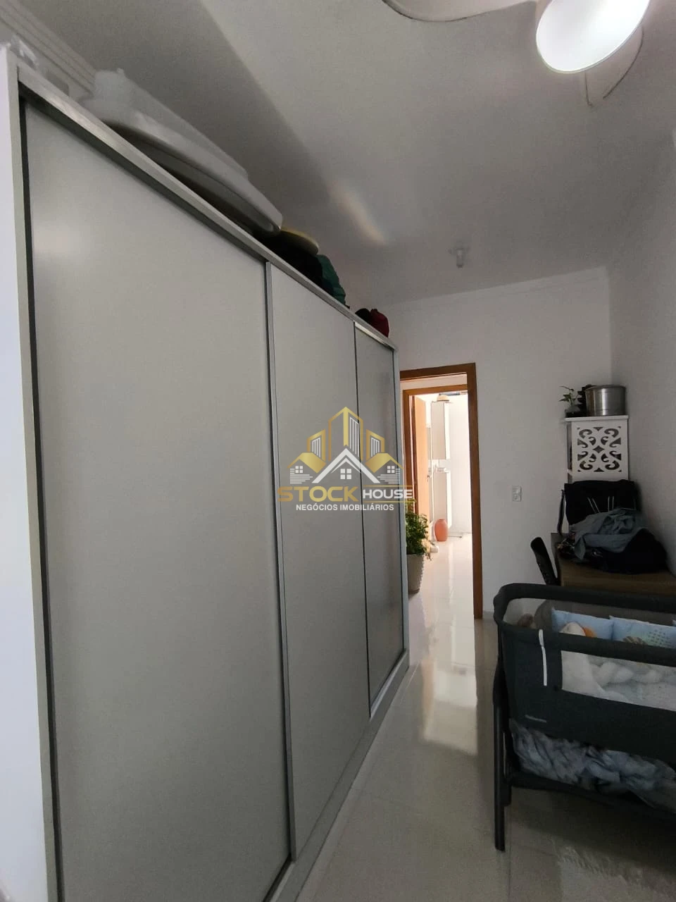 Imagens do imóveis Sobrado geminado com duas suítes a venda